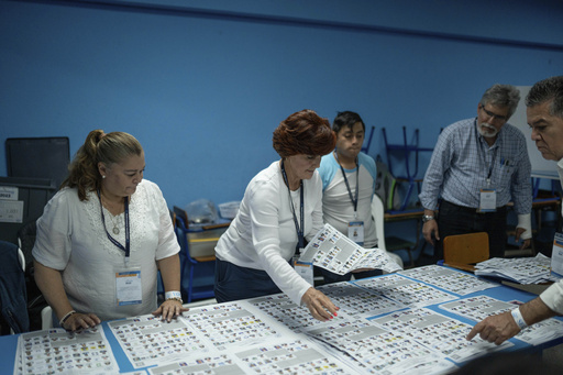 Early vote count for Guatemala's presidential election indicates 2nd round ahead