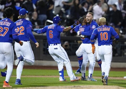 Nimmo gives Mets 4-3, 10-inning win over Yanks on night of mental, physical errors