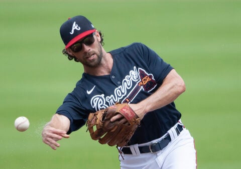 Braves cut Charlie Culberson before infielder's father was to throw 1st pitch