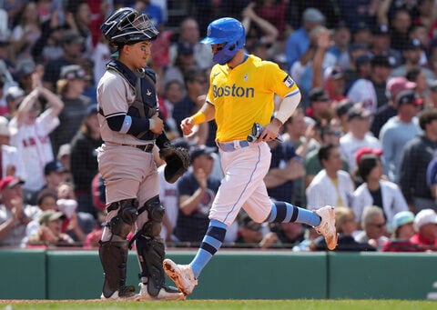 Red Sox win 4-1, 6-2 to sweep Yankees in doubleheader and series