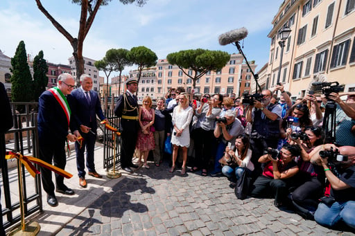 Ancient Rome temples complex, with ruins of building where Caesar was stabbed, opens to tourists