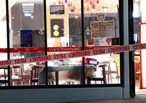 4 wounded after man with axe attacks diners at 3 New Zealand restaurants