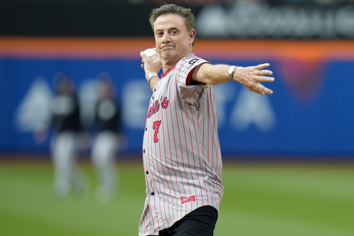 Rick Pitino, in NY state of mind at St John's, throws out first pitch before Subway Series