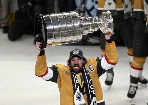 Golden Knights blast Panthers 9-3 in Game 5 to capture first Stanley Cup title