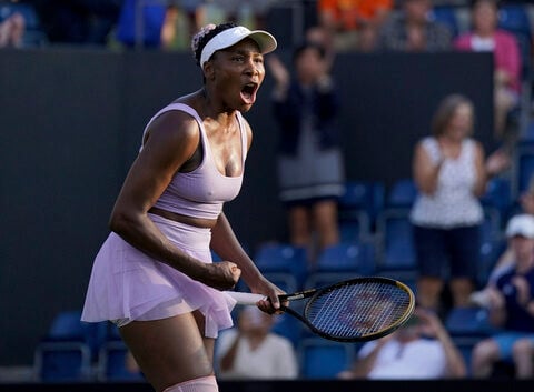 43-year-old Venus Williams gets wild card to play singles at Wimbledon