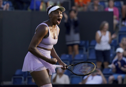 43-year-old Venus Williams gets wild card to play singles at Wimbledon