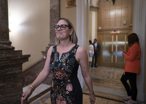 Sinema cites bill targeting leaders of failed banks after criticism of her Wall Street ties