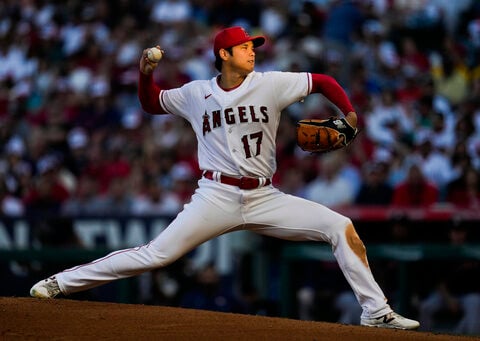 Shohei Ohtani allows 4 earned runs, takes the loss in the Astros' 7-5 win over the spiraling Angels