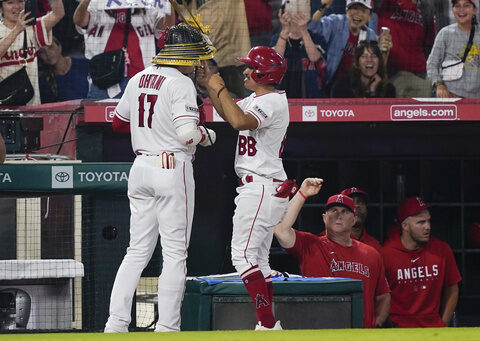 Shohei Ohtani homers in 9th inning, Angels win 13-12 in 10th on Astros error