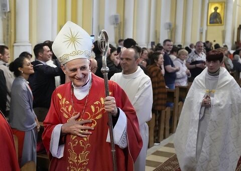 The pope's Ukraine peace envoy heads to Washington with the plight of children top of his agenda