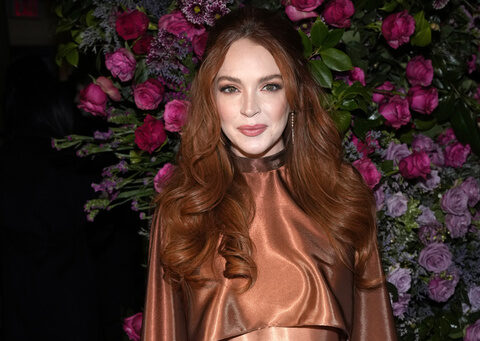 Lindsay Lohan gives birth to her first child, a boy