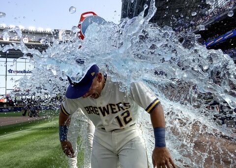 Jahmai Jones delivers 3-run double in 1st big league appearance since '21 in Brewers' win over Cubs