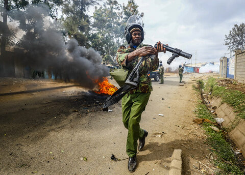 At least 4 injured in Kenya anti-government protests as schools remain closed