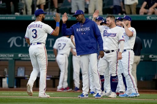 Speas big relief in debut, Heim homers as Rangers win 6th in a row, 5-1 over slumping Rays