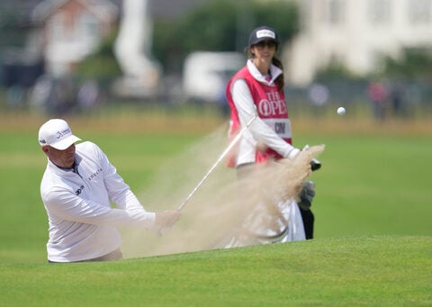 Stewart Cink opens with 68 and thinks he can win British Open at age 50