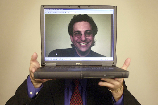 Pioneering hacker Kevin Mitnick, FBI-wanted felon turned security guru, dead at 59