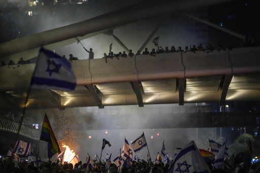 Thousands march from Tel Aviv to Jerusalem to protest Israeli government's judicial overhaul plan