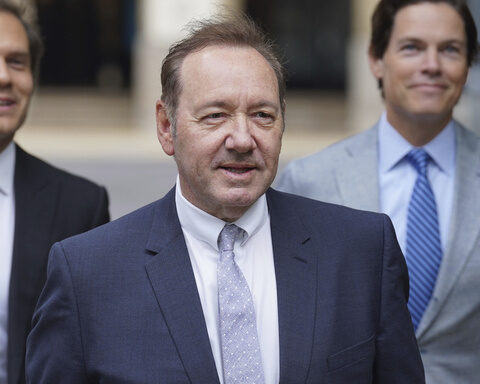 Accuser says he told Kevin Spacey after crude advance, 'I don’t bat for that team'