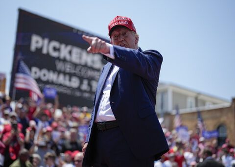 Trump returns to campaign rallies, draws thousands to small South Carolina city ahead of July 4