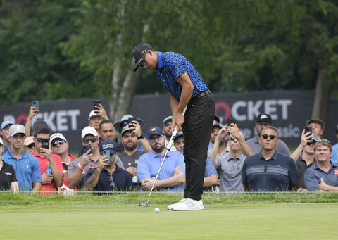 Fowler leads the Rocket Mortgage Classic at 20 under in a bid to end drought