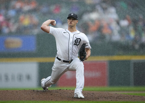 Tigers have a combined no-hitter against Blue Jays through 8 innings