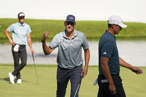 Brendon Todd scrambles for closing par to take the lead in the John Deere Classic