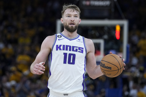 Sabonis and Clarkson get extension deals done with Kings and Jazz, sources tell AP