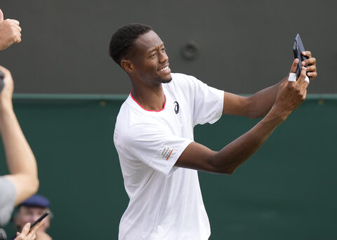 Georgia Tech's Eubanks stuns Tsitsipas at Wimbledon to reach his first Grand Slam quarterfinal