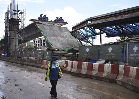 At least 1 killed as elevated road collapses in Bangkok