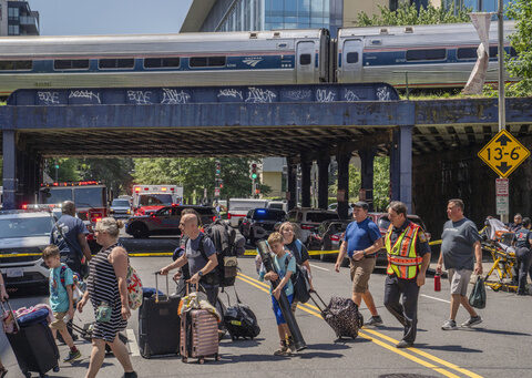 Train derails at Union Station in Washington, causing delays but no serious injuries