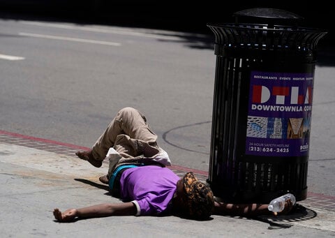 Excessive heat warnings remain in many areas of US through Monday