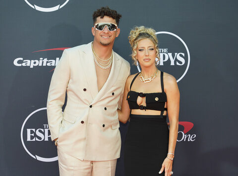 Patrick Mahomes, Mikaela Shiffrin win top athlete honors at The ESPYS