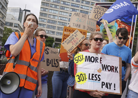 Tens of thousands of doctors in England start 'longest' strike in health system's history