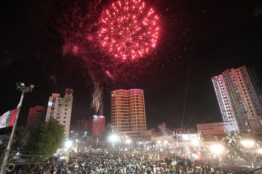 Pakistan's caretaker premier is to be sworn in as people celebrate Independence Day