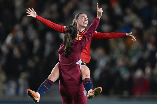 Carmona's late goal sends Spain to the Women's World Cup final with a 2-1 win over Sweden