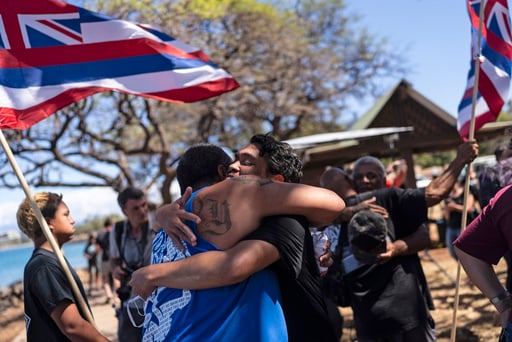 Maui town ravaged by fire will 'rise again,' Hawaii governor says of long recovery ahead