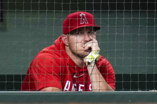 Mike Trout returns to the Angels' lineup after a 7-week absence with a broken hand