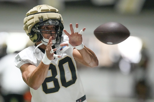 Jimmy Graham expected to return soon from 'medical episode,' Saints coach Dennis Allen says