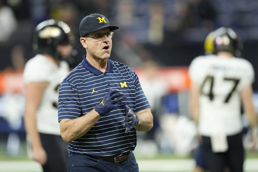 Michigan to give 4 assistants chance to act as head coach during Jim Harbaugh's 3-game suspension