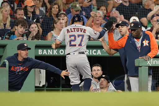 Jose Altuve hits 2-run HR to complete 1st cycle of his career, Astros crush Red Sox 13-5