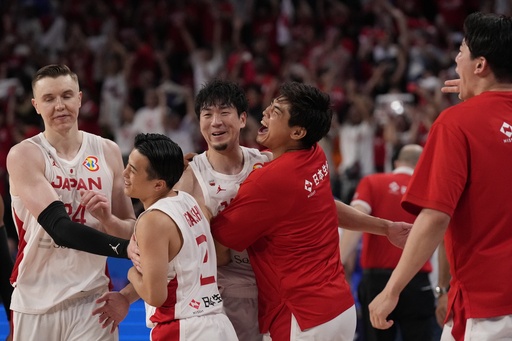 Japan rallies to beat Venezuela at World Cup, closes in on Olympic berth