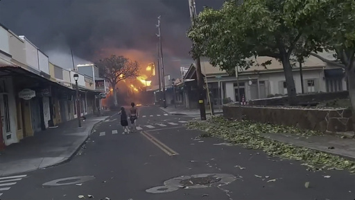 Wildfire devastates Hawaii's historic Lahaina Town, a former capital of the kingdom