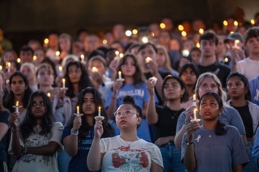 Students criticize the University of North Carolina's response to an active shooter emergency