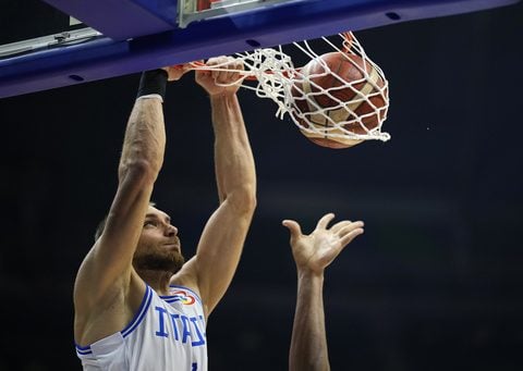 Italy makes Basketball World Cup quarterfinals for 1st time in 25 years