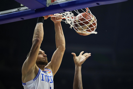 Italy makes Basketball World Cup quarterfinals for 1st time in 25 years