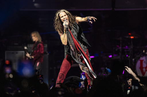 Aerosmith singer and Maui homeowner Steven Tyler urges tourists to return to the island