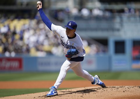 Dodgers beat the Braves 3-1 to avoid a 4-game series sweep in a clash of the NL's best