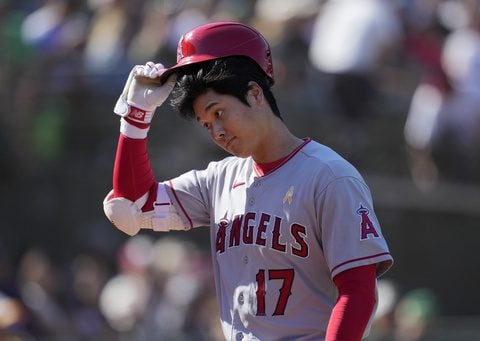 Shohei Ohtani's agent says the star plans to continue as a pitcher and hitter after his elbow heals