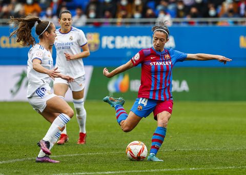 With sexism in Spanish soccer being scrutinized, female players strike for higher league wages