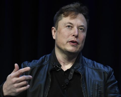 Elon Musk's refusal to have Starlink support Ukraine attack in Crimea raises questions for Pentagon